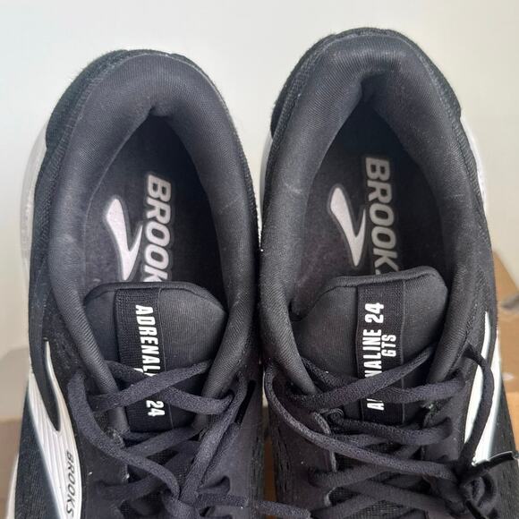 Brooks Adrenaline GTS Black/White Men Running Sneakers- 10.5